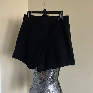 SPANX Classic Black Shorts Size Medium